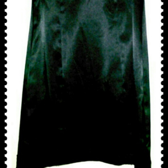 Guess - Picture 2 of 2
