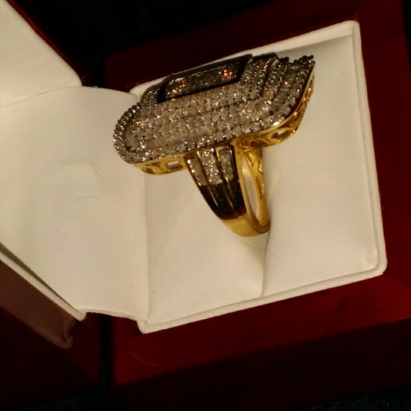 JUST REDUCED! 10kt gold 3cttw. DIAMOND RING - Picture 3 of 4