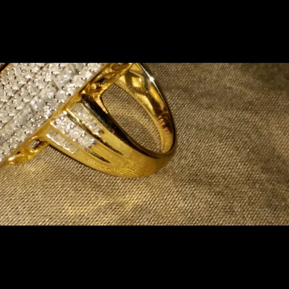 JUST REDUCED! 10kt gold 3cttw. DIAMOND RING - Picture 4 of 4
