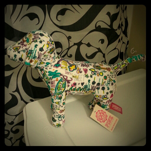 VS PINK Dog