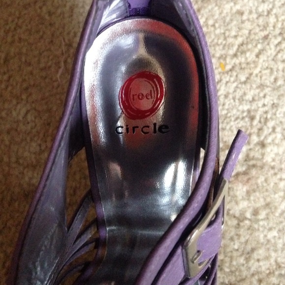 Cute dressy high heels 💎 For the Low ! - Picture 3 of 3