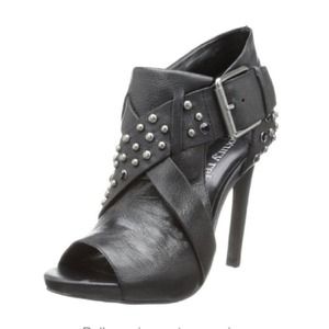Luxury Rebel sexy black Leather studded shoes!!