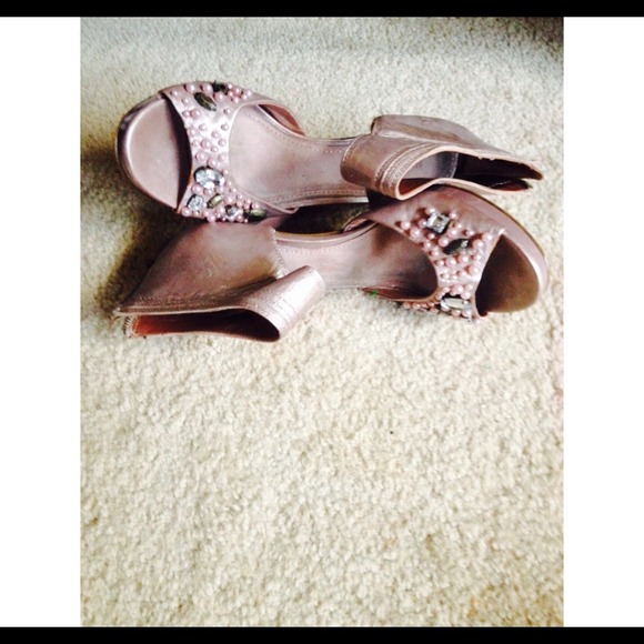 Dressy High Heels 👠💕 - Picture 2 of 3