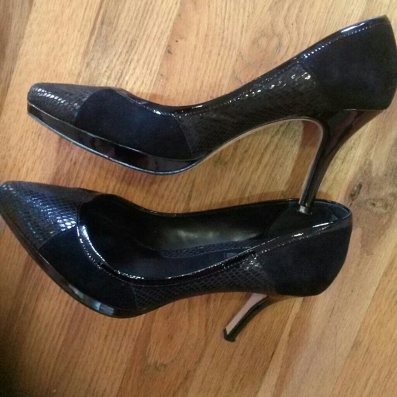 Pumps - Picture 2 of 4