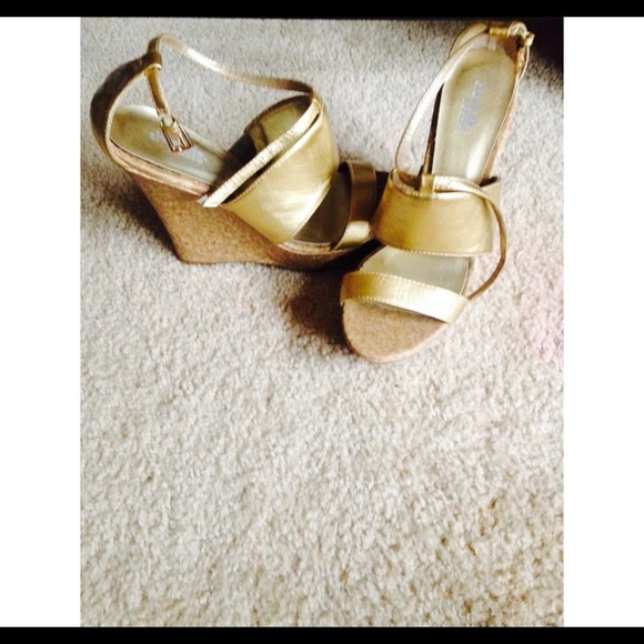 Pumps 👠 For the Low - Picture 2 of 3