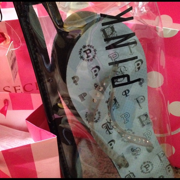 Victoria Secret PINK Flip Flops & FREE makeup bag - Picture 4 of 4