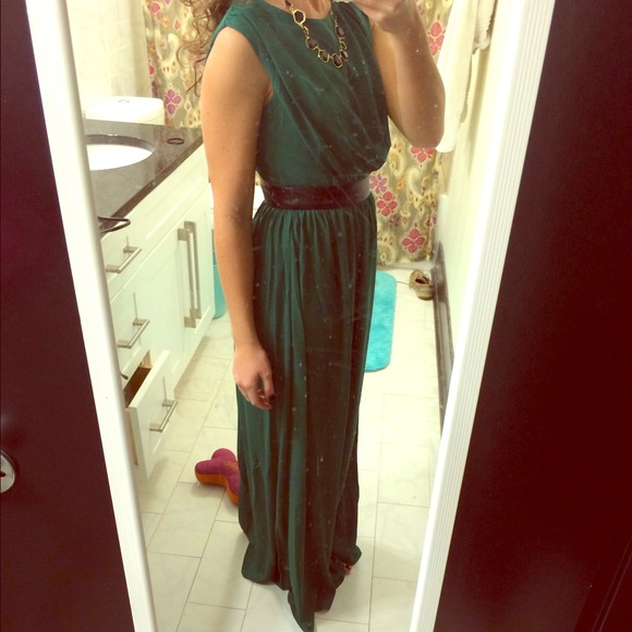 REDUCED Elegant full-length green dress. Worn once