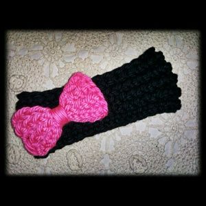 Knitted Black w/ Pink Bow Headband