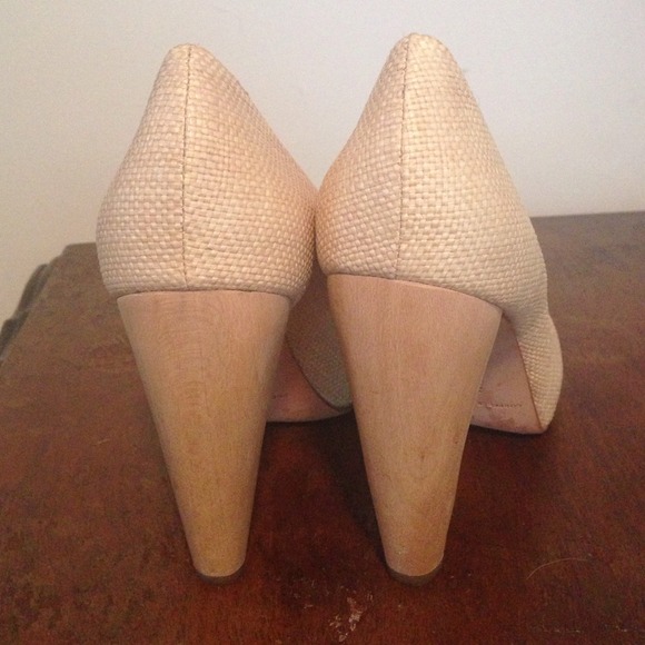 Loellfer Randall Straw Pumps - Picture 3 of 4