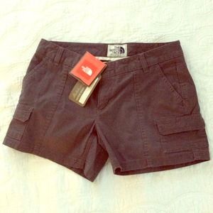 THE NORTH FACE CARGO SHORTS