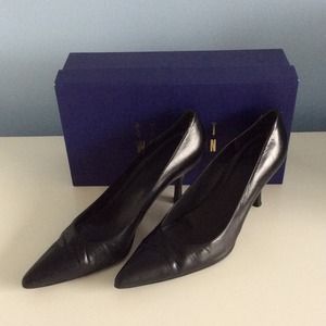 Stuart Weitzman Black "Clara" Pump, Sz 9
