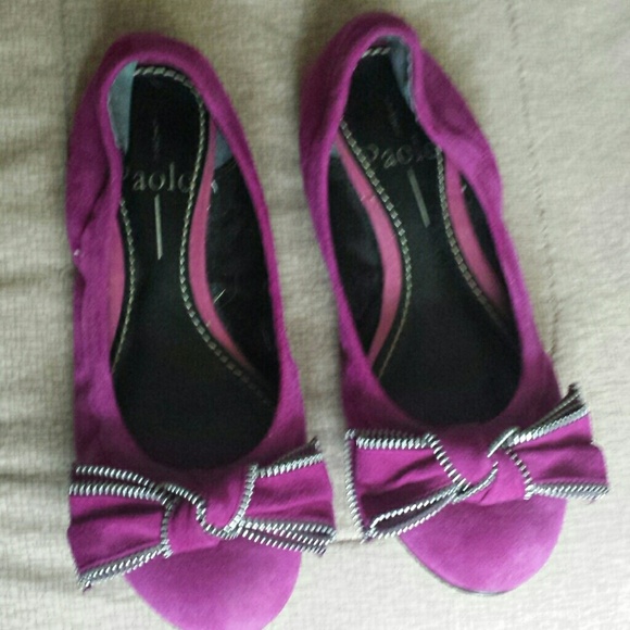 Fuschia suede flats
