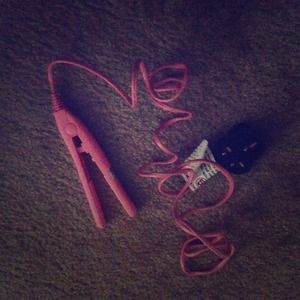 Hair straightener