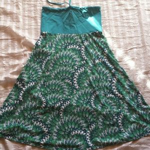 Adorable!  Summer dress prAna. Nice material.