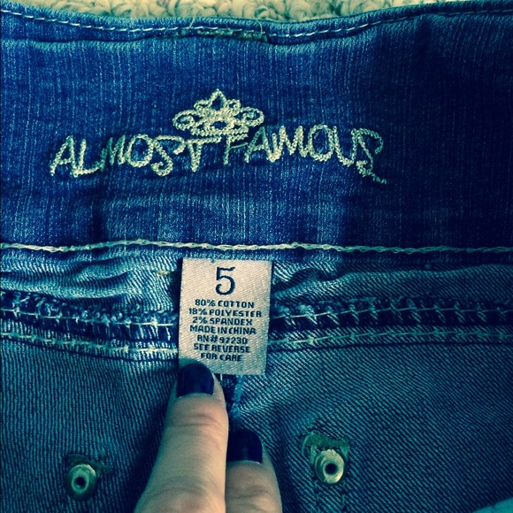 Almost Famous Jeans - Picture 2 of 3