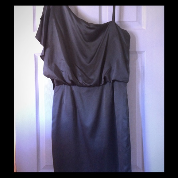 Gorgeous silver dress! - Picture 1 of 3