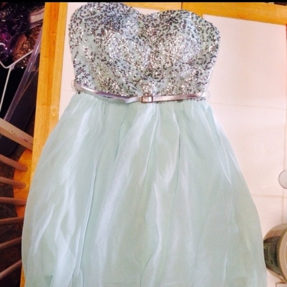 High low light blue dress. Only worn once. Size 5