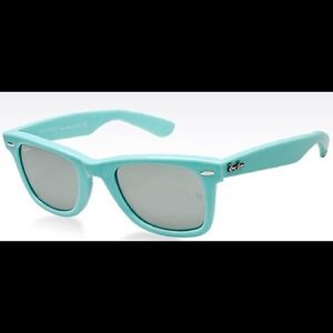 Teal Ray-Ban wayfarers