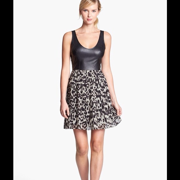 BB Dakota Dresses & Skirts - ✨HPx2✨ BB DAKOTA faux leather bodice dress