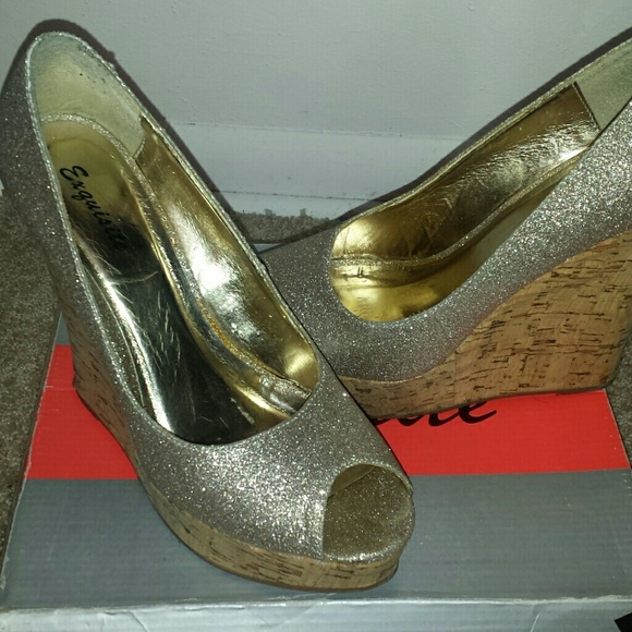 Gold wedges