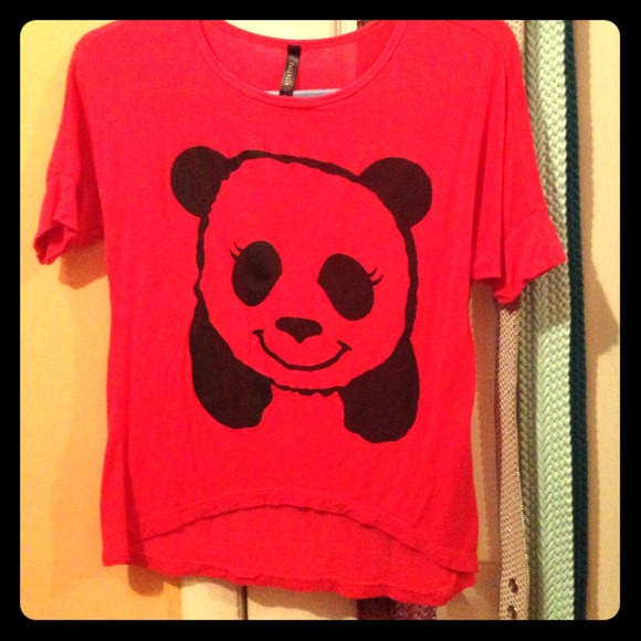 Tillys ( full tilt ) panda/ panda butt coral shirt