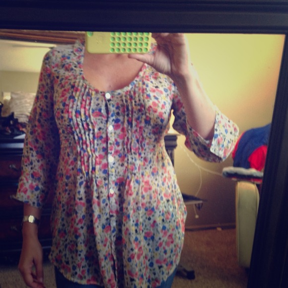 Sheer blouse with tie in back