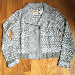 Hollister sweater