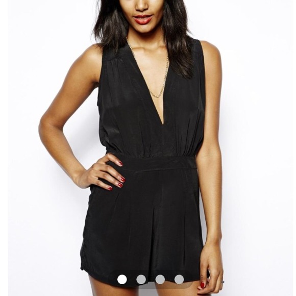 Sleeveless black romper playsuit