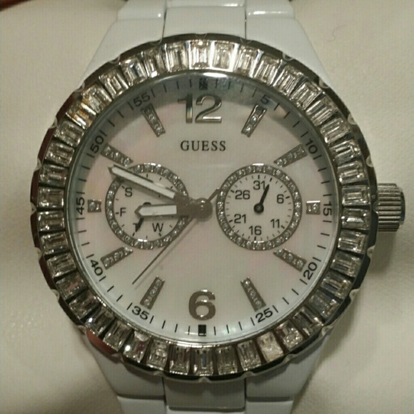 THANKSGIVING SALE! GUESS Swarovski Crystal Watch - Picture 3 of 4