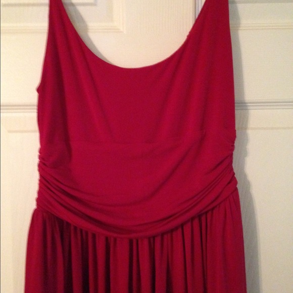 The Perfect Red Dress 💃 - Picture 2 of 2