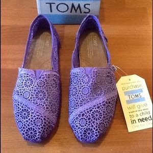 **NWT**  TOMS Classics- Purple Crochet