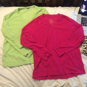Two long sleeve fleece v-neck sleep shirts