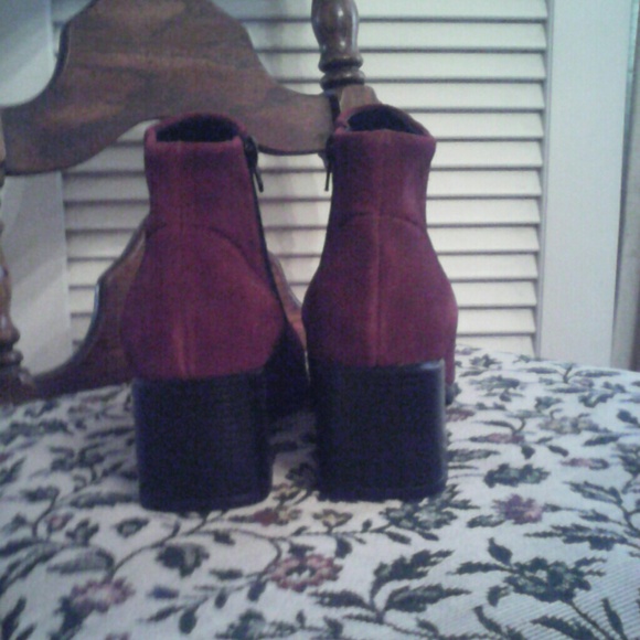 Booties NWOT - Picture 3 of 3