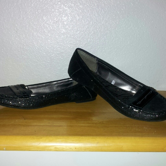 Black flats