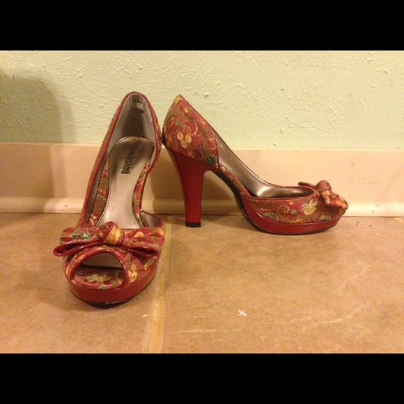 Burgundy Floral Heels