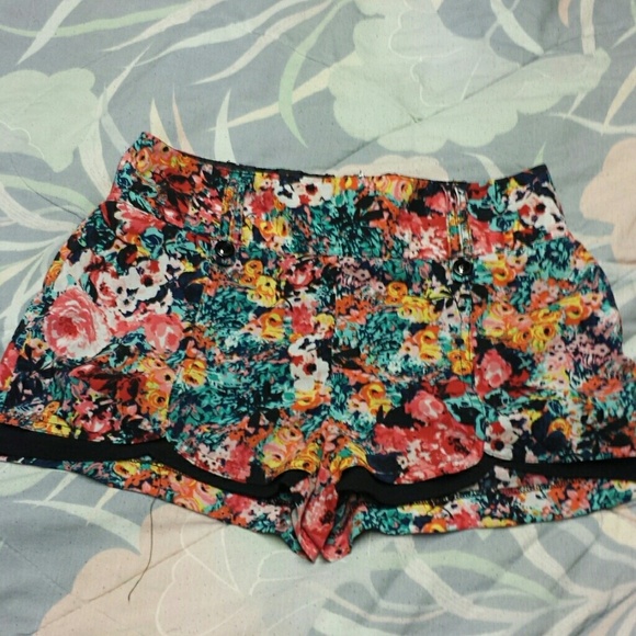 High waisted Shorts
