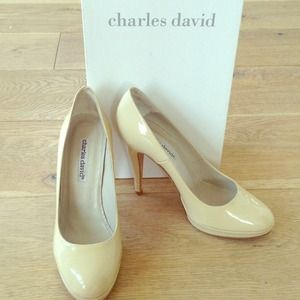 Nude Charles David Patent Leather Pumps