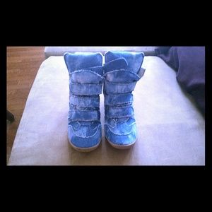 Denim wedge sneakers