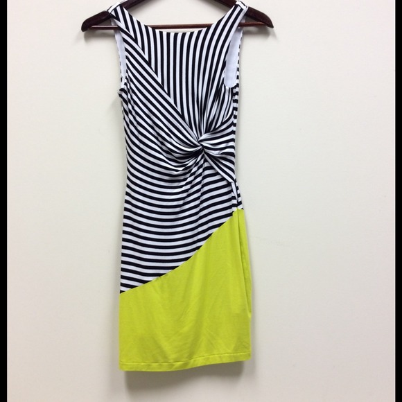 bebe Dresses & Skirts - 🎉Host Pick 10/25🎉 Bebe Color Block Dress