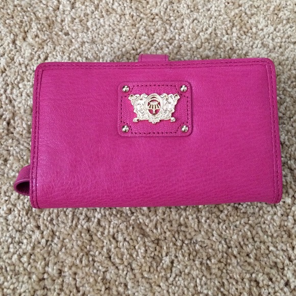 Juicy couture wristlet