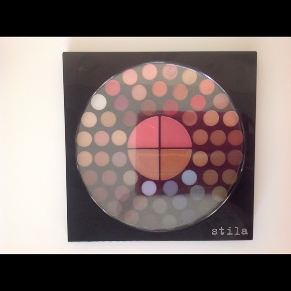Stila make up pallete