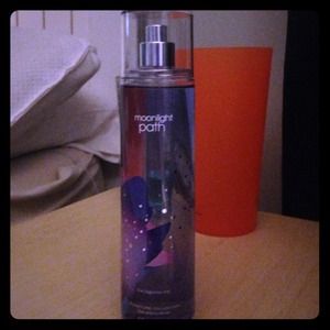 Bath and body works moonlight path spray