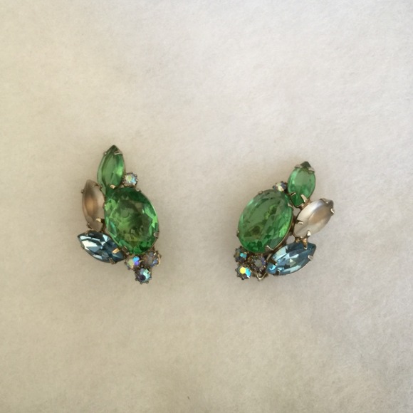 Vintage 80's Clip-on earrings