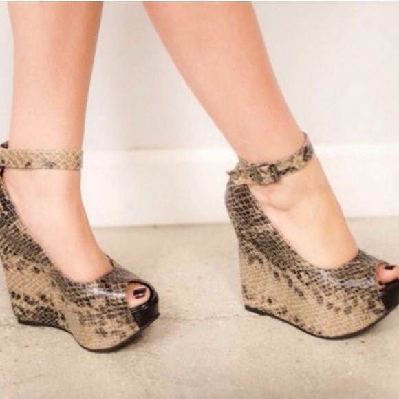 Luichiny snake wedges