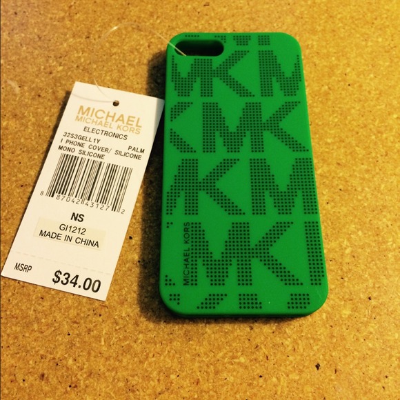 💯 Authentic Michael Kors iPhone 5/5s Silicon Case