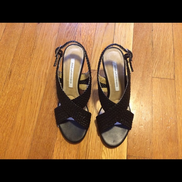 New Black Diane von Furstenberg Sandals