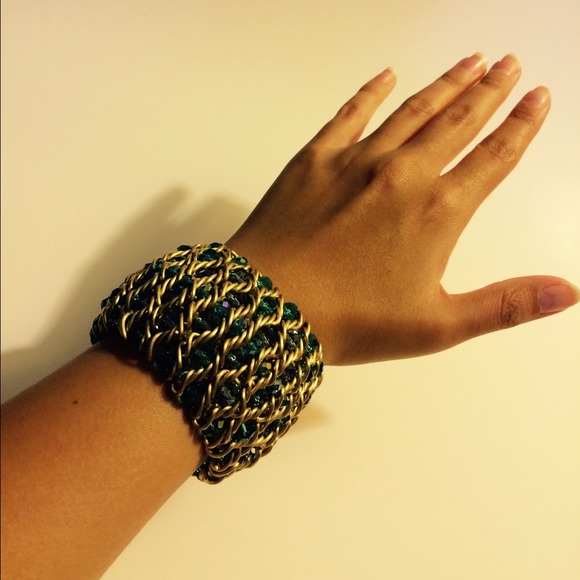 💕Aqua & Gold Chuncky Cuff Bracelet💕 - Picture 3 of 4