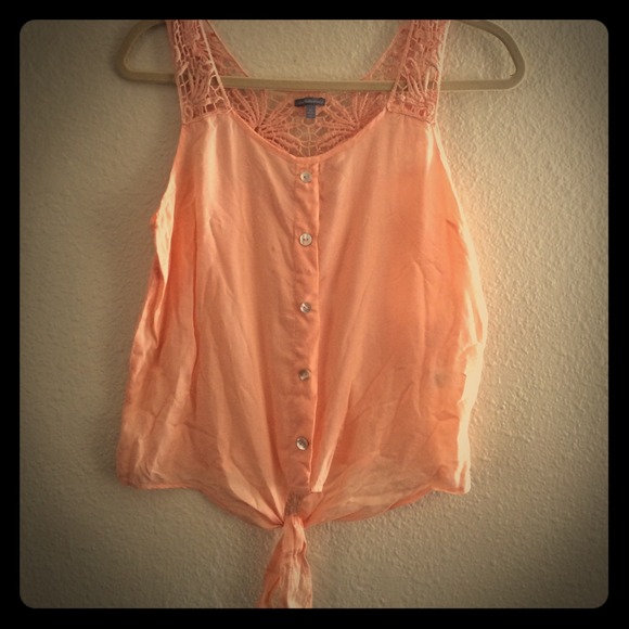 3 for $15 🥳 Peach Crochet tie top