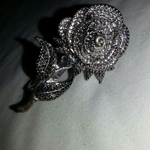 Vintage two-finger rose ring