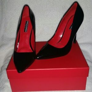 Charles Jourdan Pumps